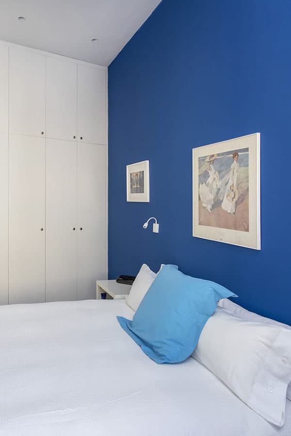 Dormitorio doble en azul